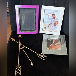 4 Picture Frames